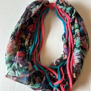 Scarf, mult colors,